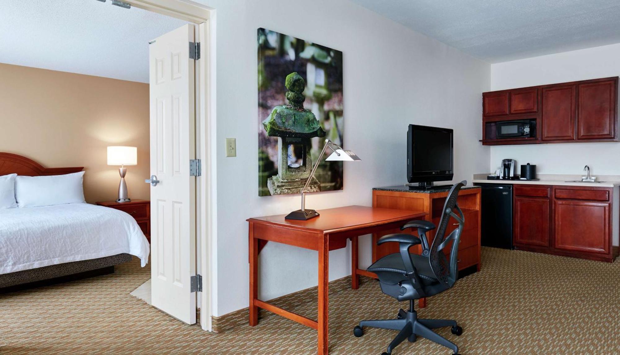 Hilton Garden Inn Charlotte North Εξωτερικό φωτογραφία