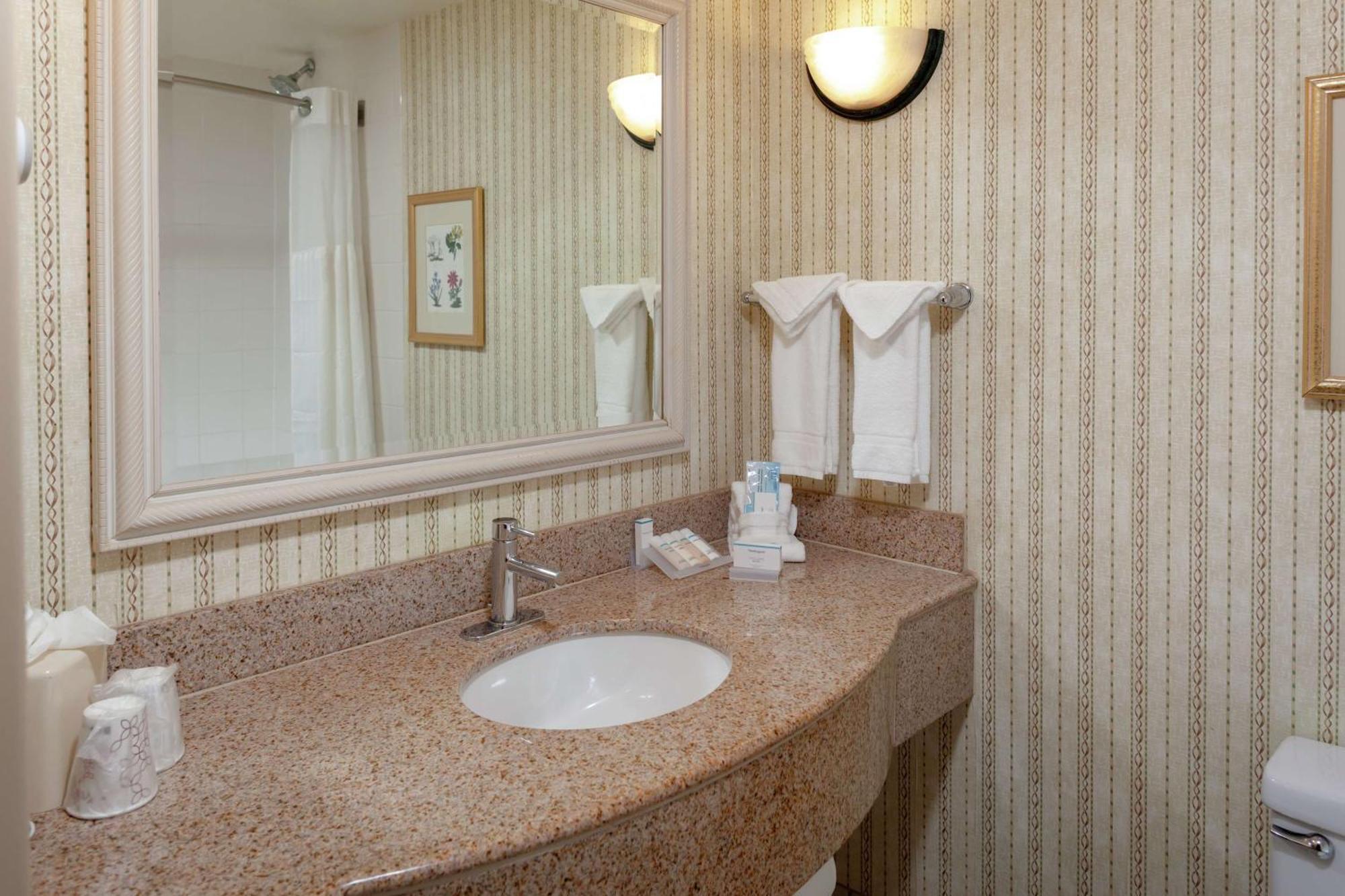 Hilton Garden Inn Charlotte North Εξωτερικό φωτογραφία