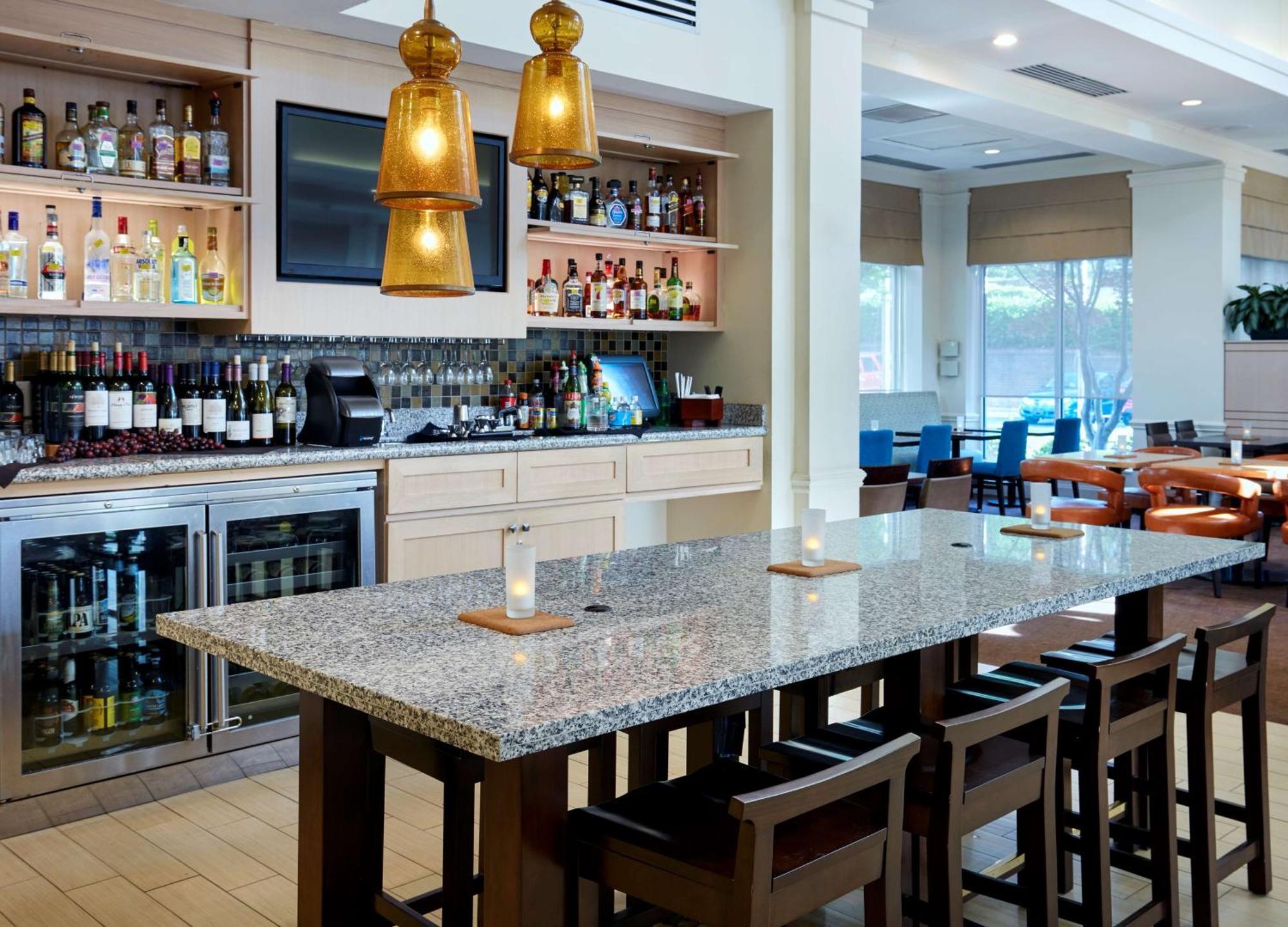 Hilton Garden Inn Charlotte North Εξωτερικό φωτογραφία