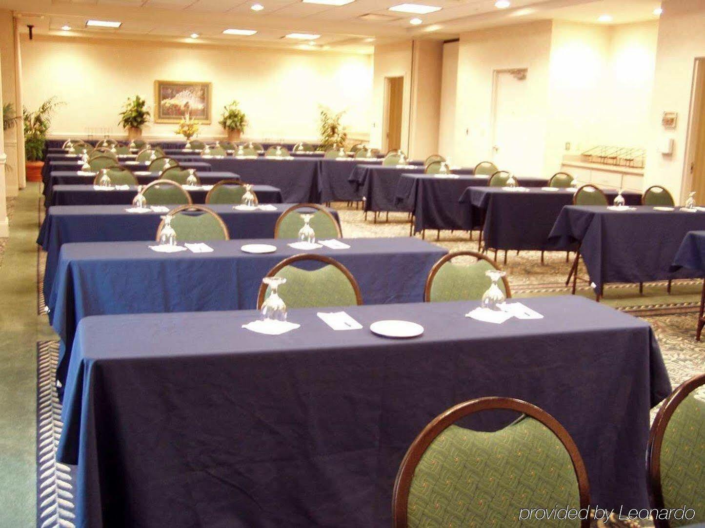 Hilton Garden Inn Charlotte North Εξωτερικό φωτογραφία