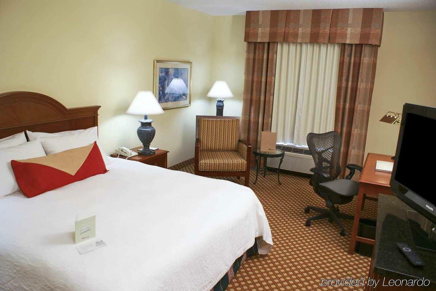 Hilton Garden Inn Charlotte North Εξωτερικό φωτογραφία